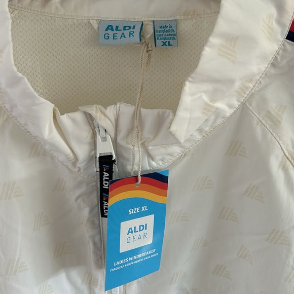 Aldi Gear 2024 Windbreaker Jacket Ladies White Extra Large Brand New With Tags - Picture 4 of 12